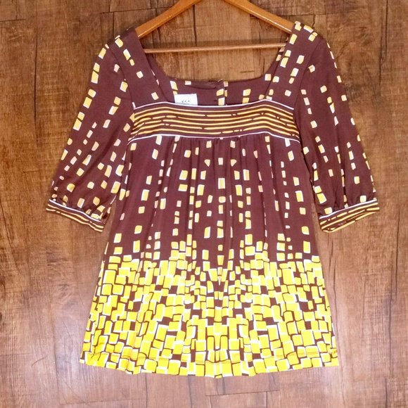 ECI Tops - Vintage Retro Print Peasant Top | Medium